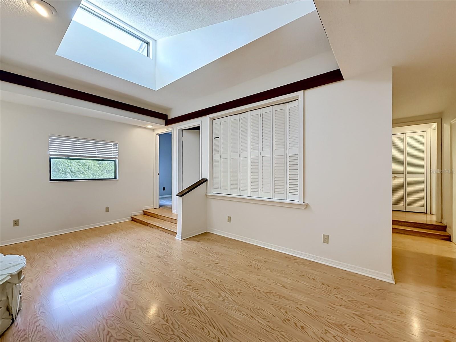TIFFANY SUITES CONDO - Residential
