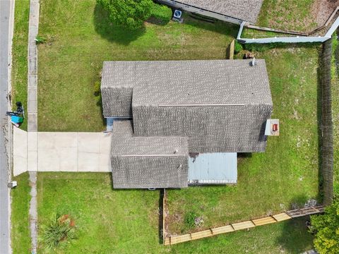 A home in WINTER SPRINGS