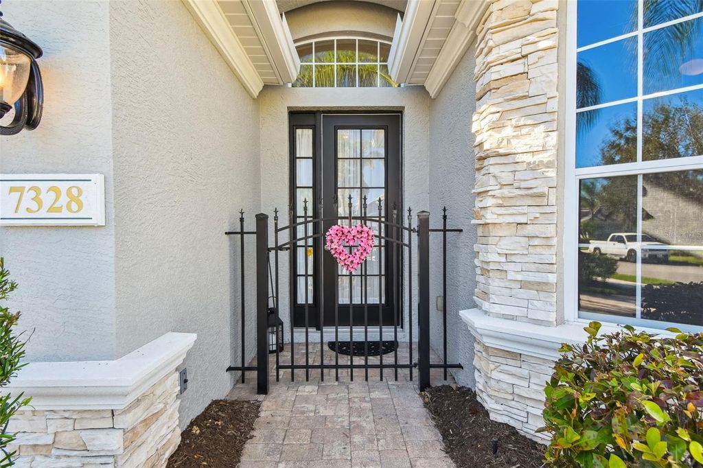 Photo of 7328 Lake Forest Glen, Lakewood Ranch, FL 34202 (MLS # A4685781)