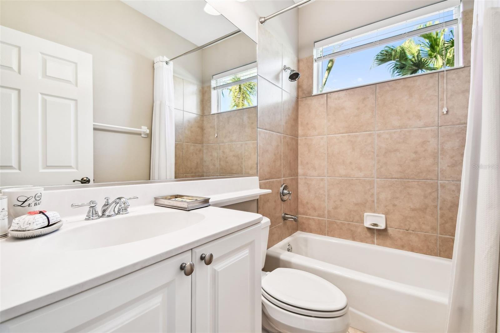 LAKEWOOD RANCH COUNTRY CLUB VILLAGE HH - Residential Lease