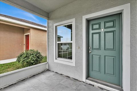 A home in WINTER HAVEN