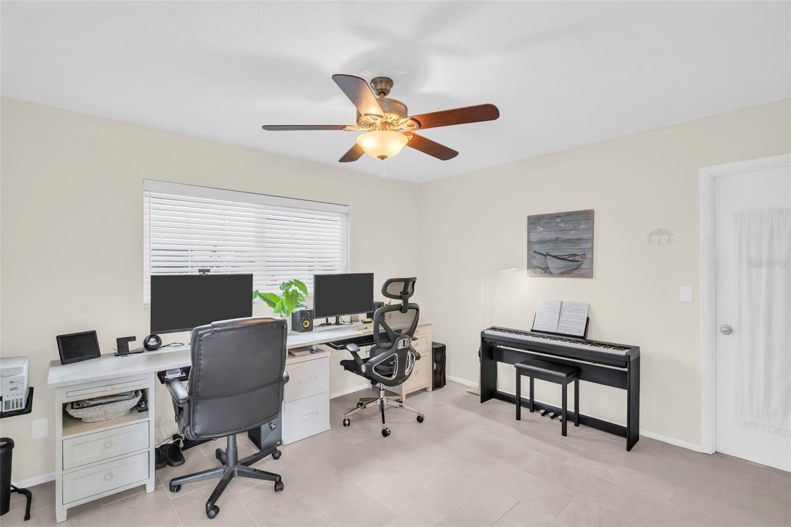 HIGHLAND LAKES UNIT SIX - Residential