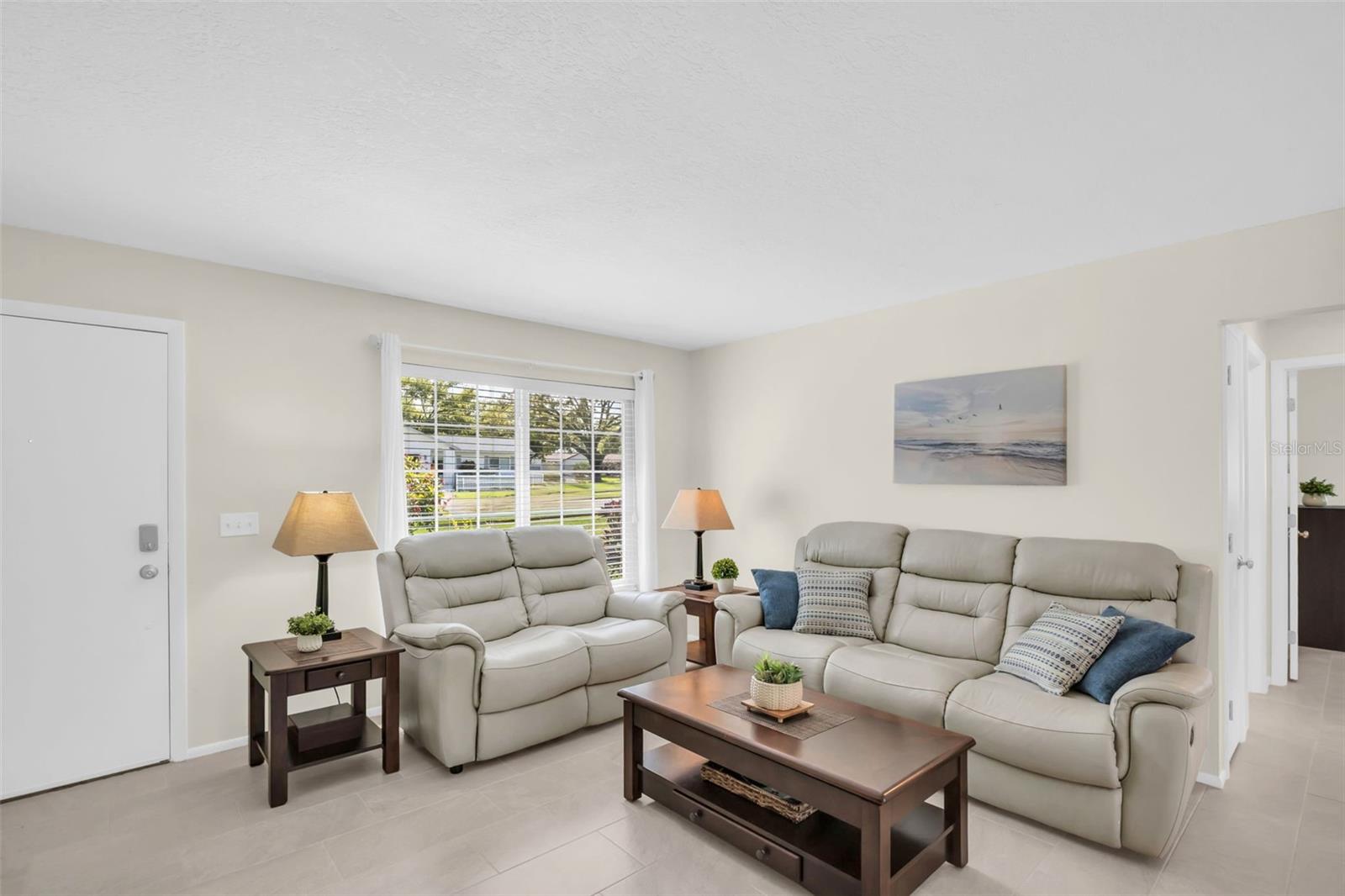 HIGHLAND LAKES UNIT SIX - Residential