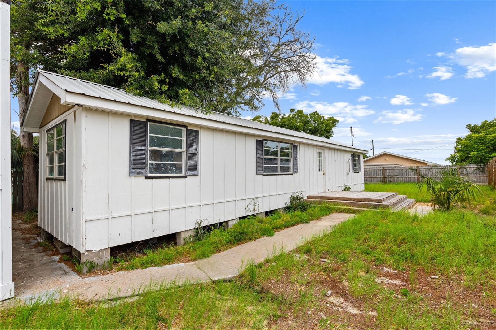 21316 SUNSET AVENUE