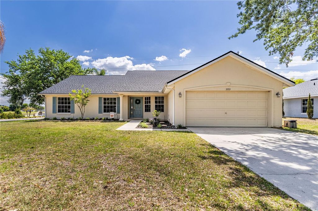 Photo of 3353 Abaco Drive, Tavares, FL 32778 (MLS # G5111282)