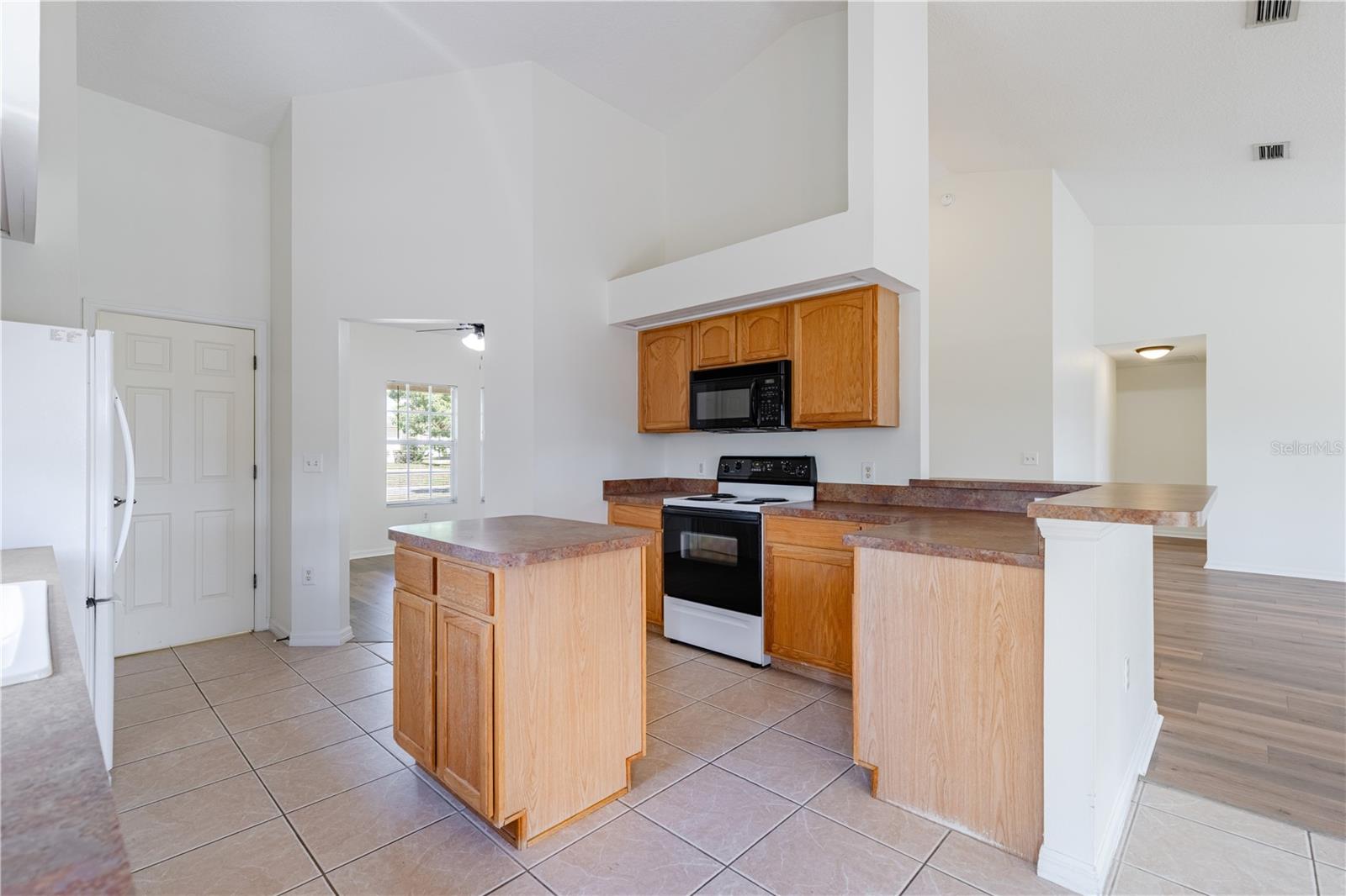 GROVES AT BAYTREE PH 01 - Residential