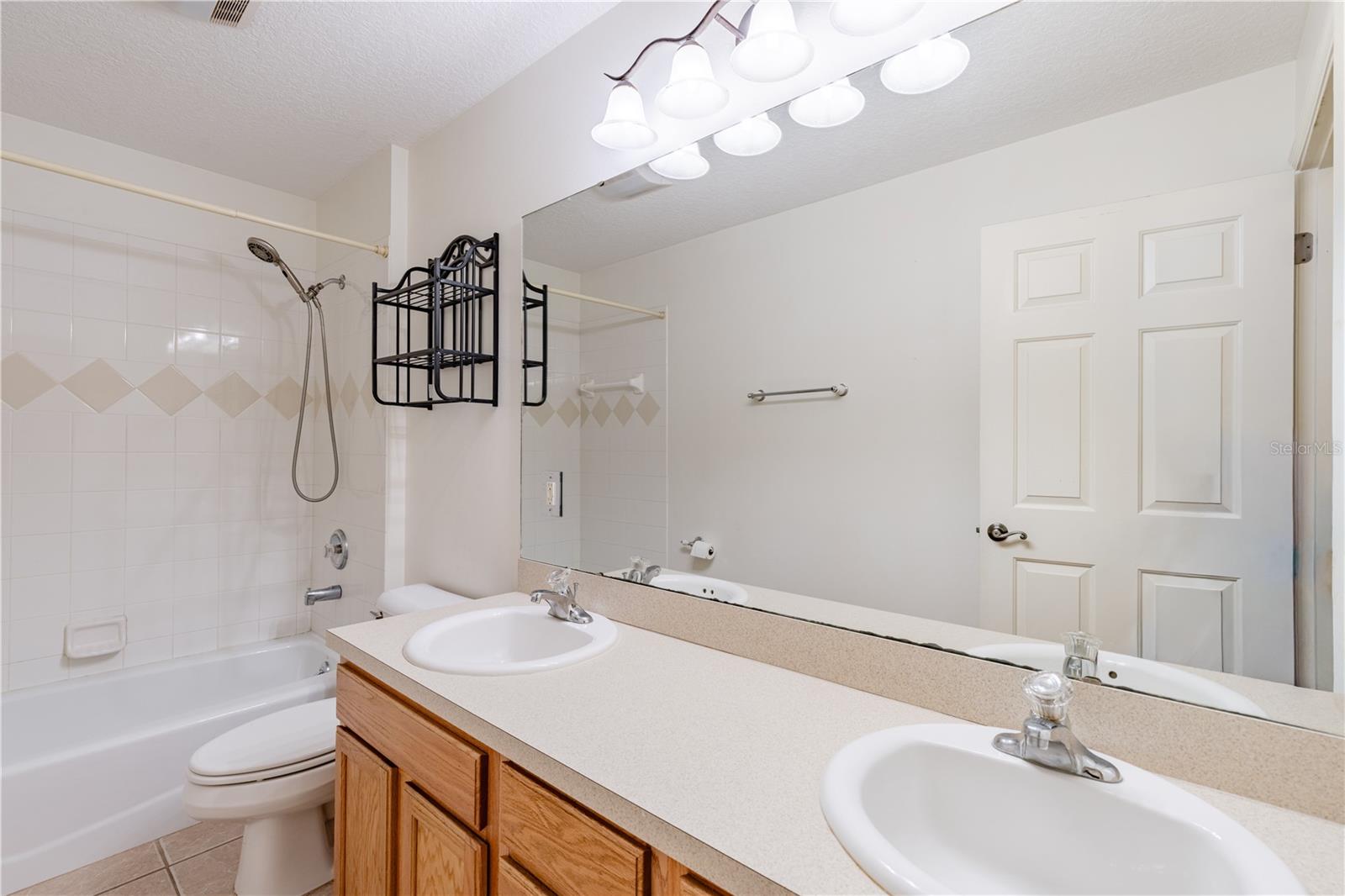 GROVES AT BAYTREE PH 01 - Residential