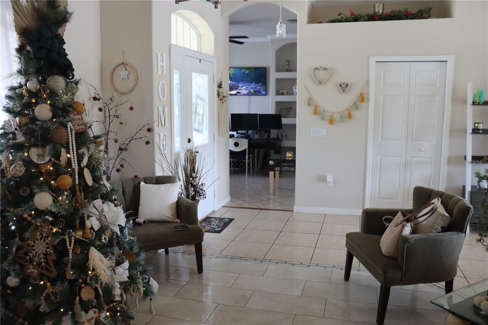 6002 RENAISSANCE COURT