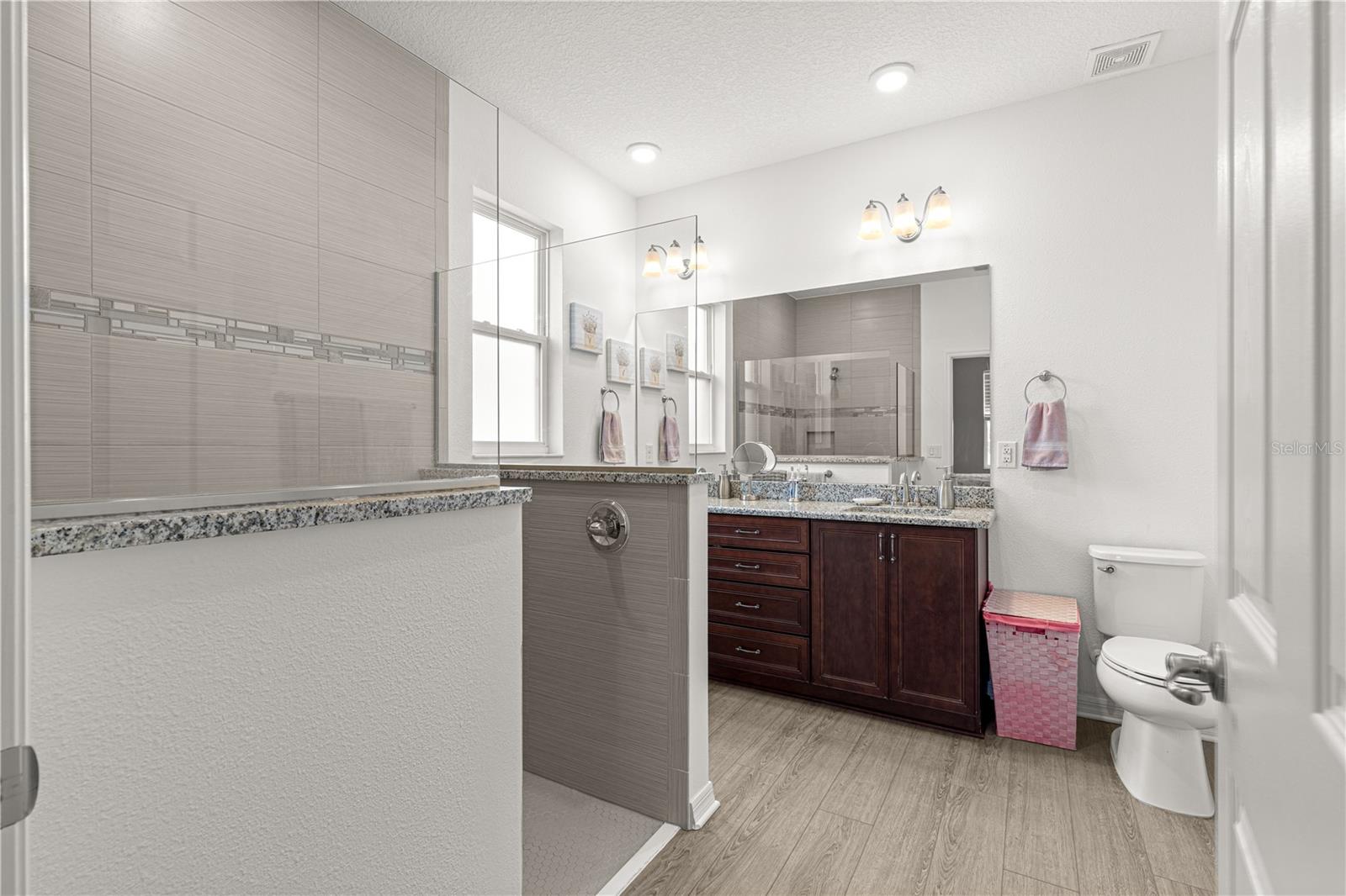 WEYBOURNE LANDING - Residential