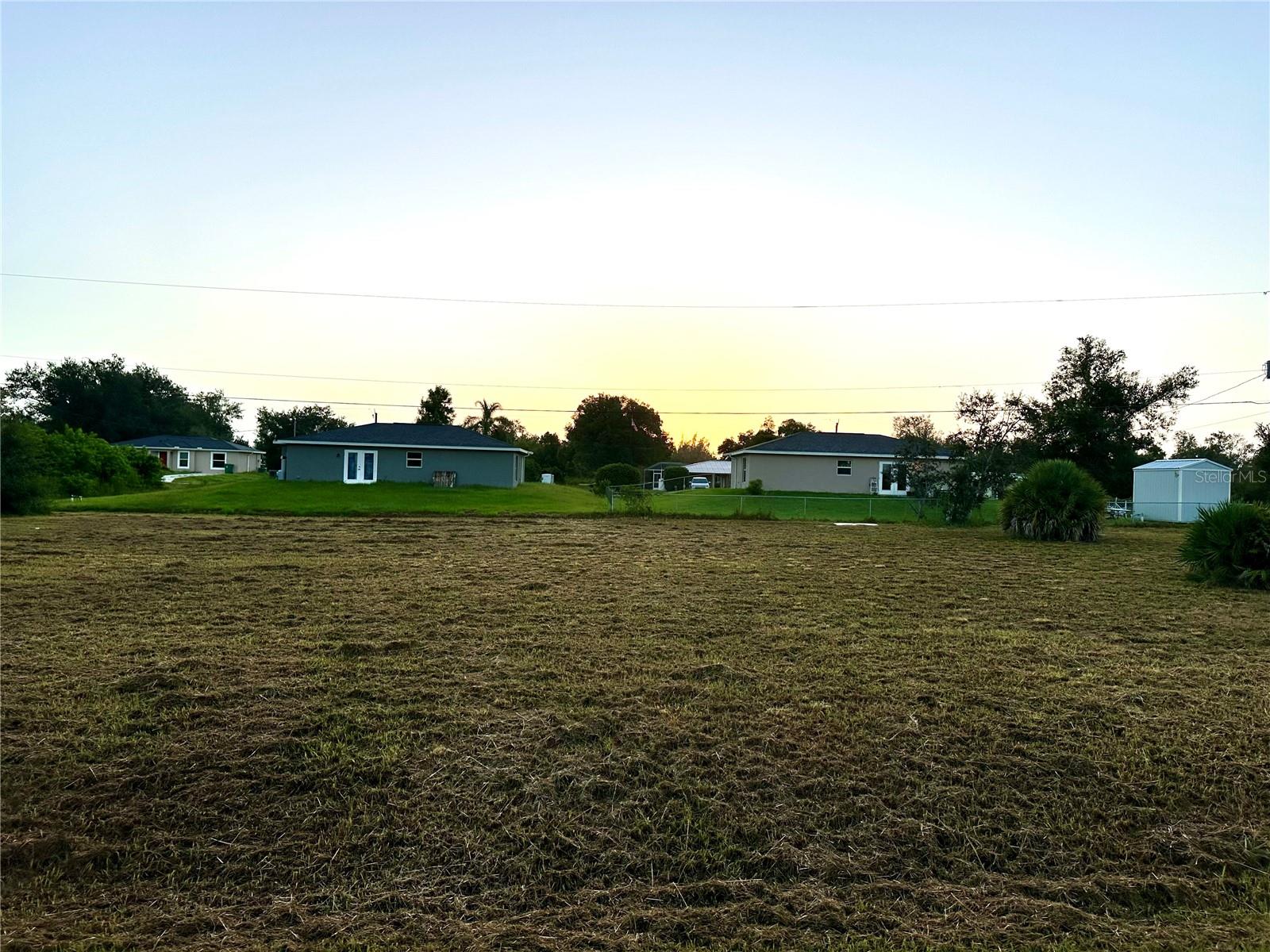 PEACE RIVER SHORES - Land