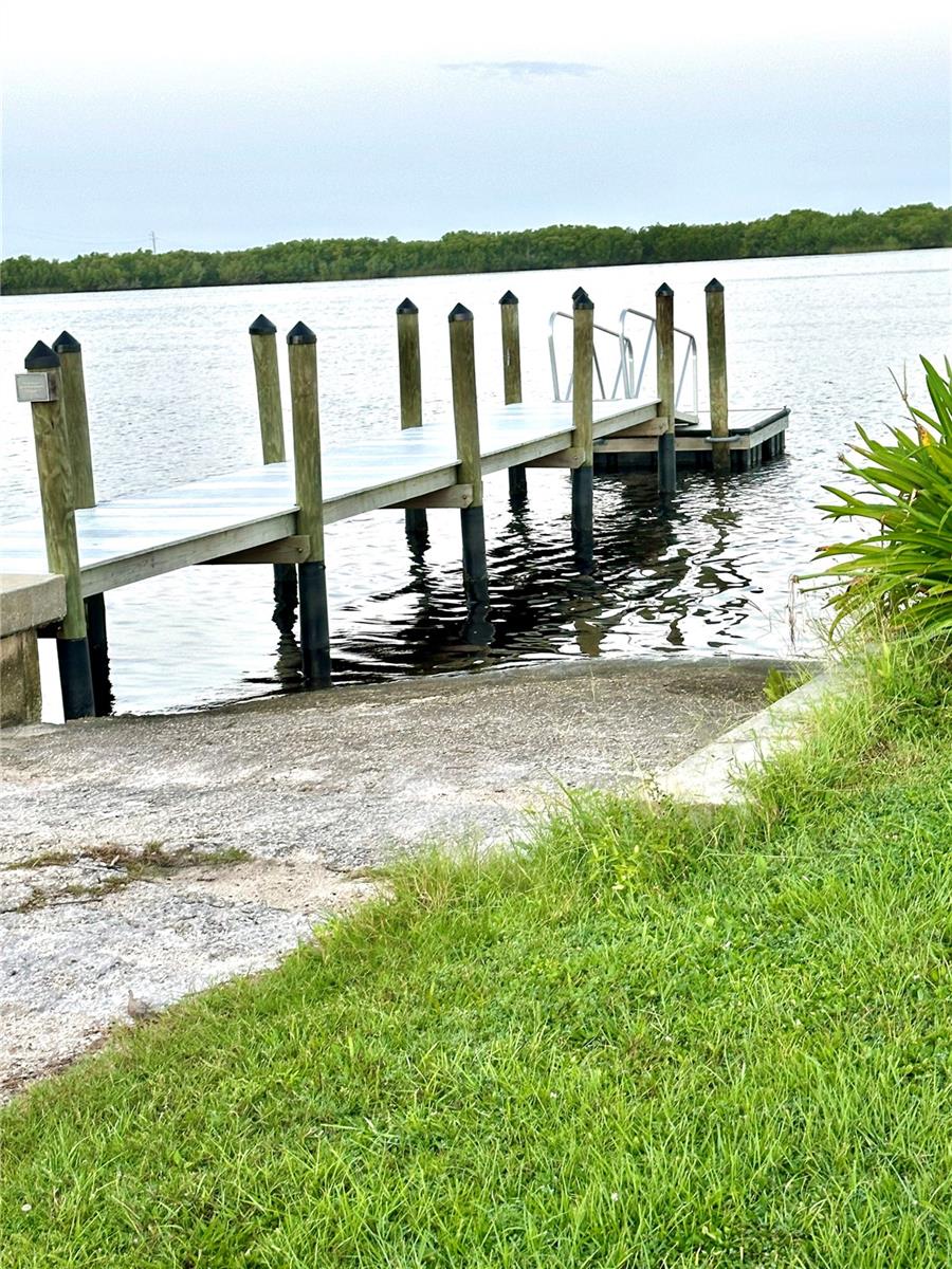 PEACE RIVER SHORES - Land