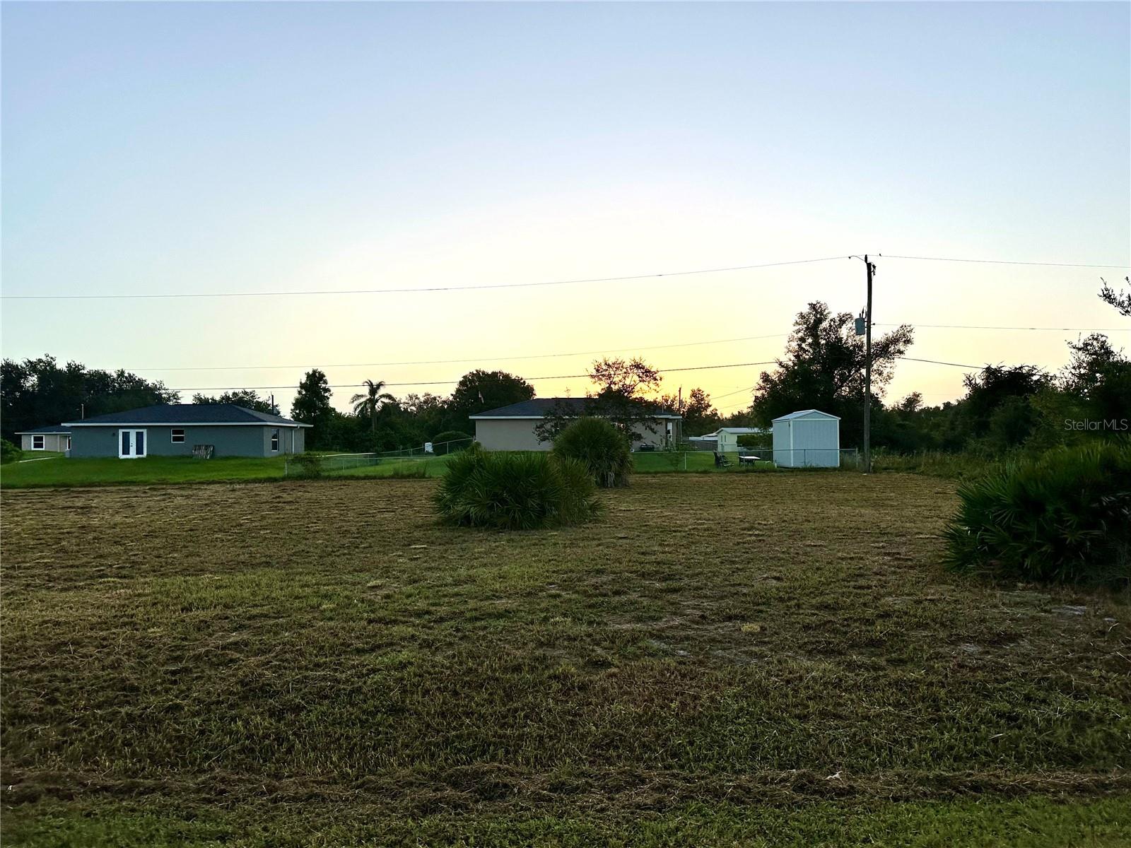 PEACE RIVER SHORES - Land