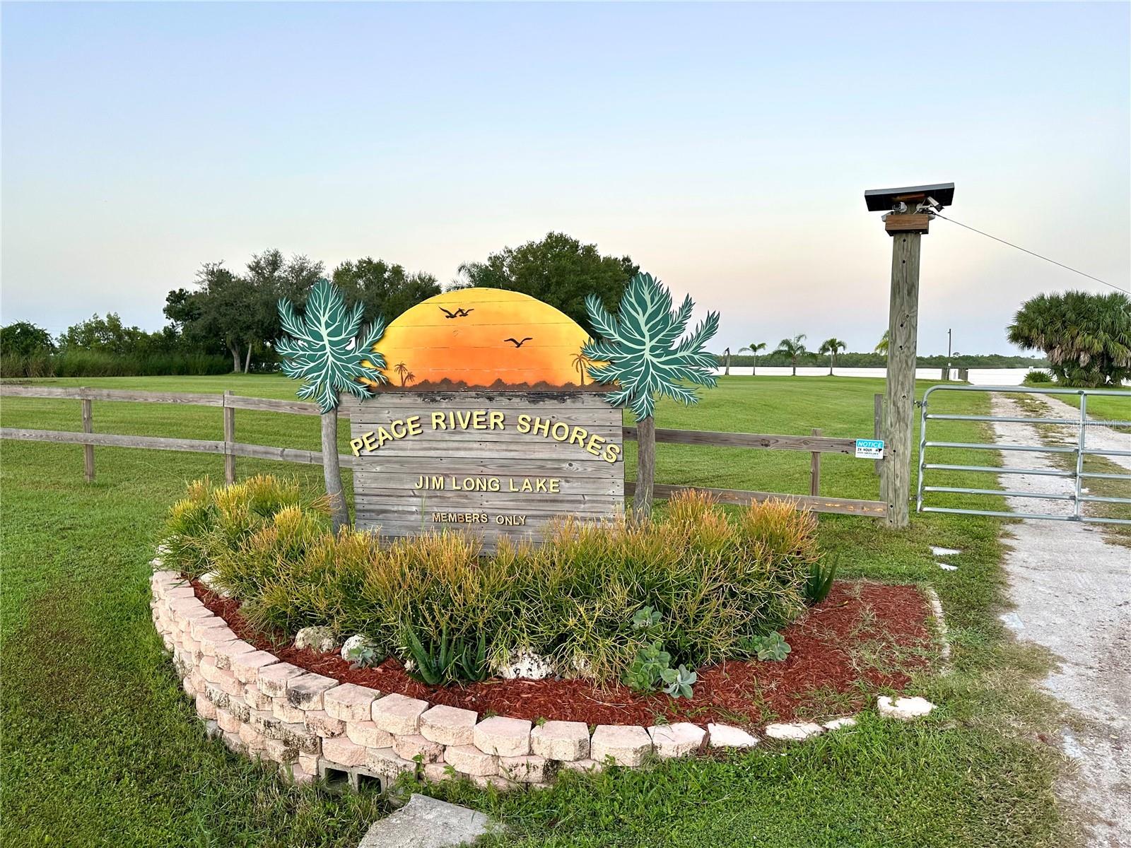 PEACE RIVER SHORES - Land