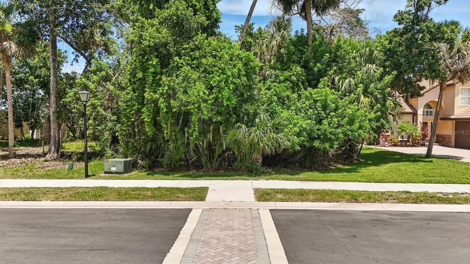 2 N RIVERWALK DRIVE