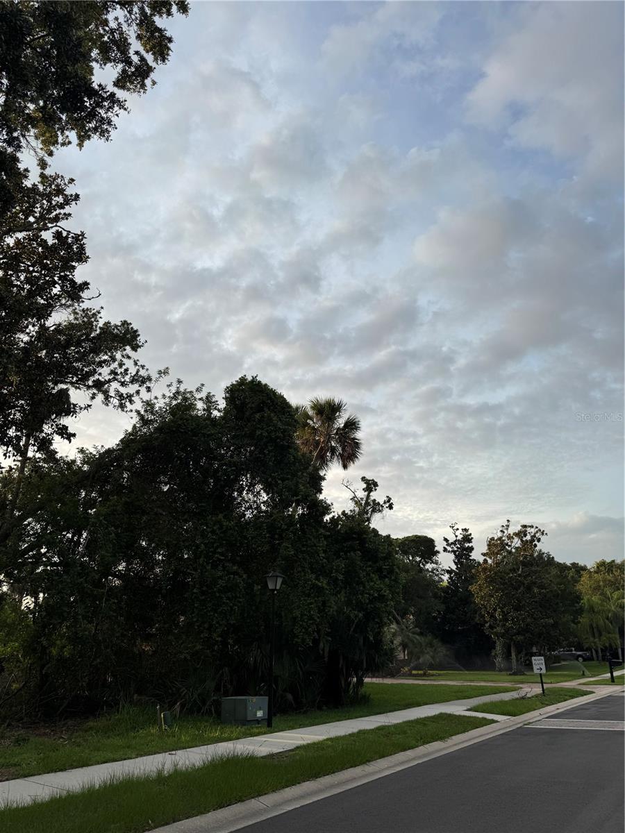 2 N RIVERWALK DRIVE