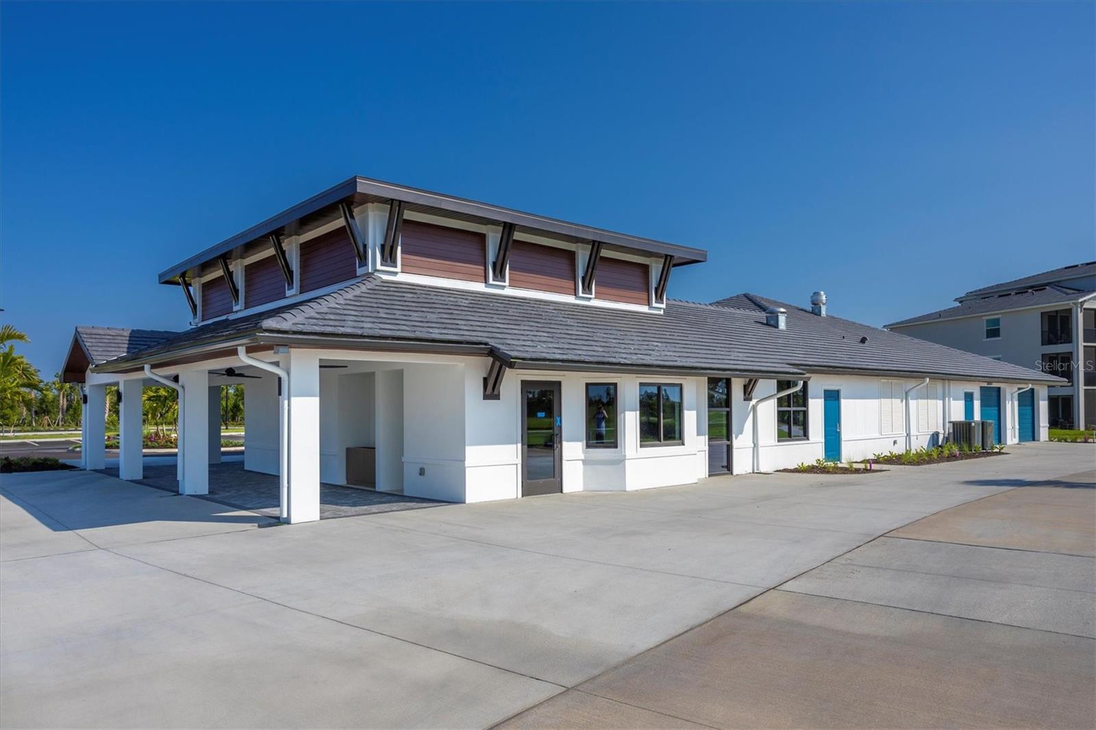 WELLEN PARK GOLF & COUNTRY CLUB - Residential Lease