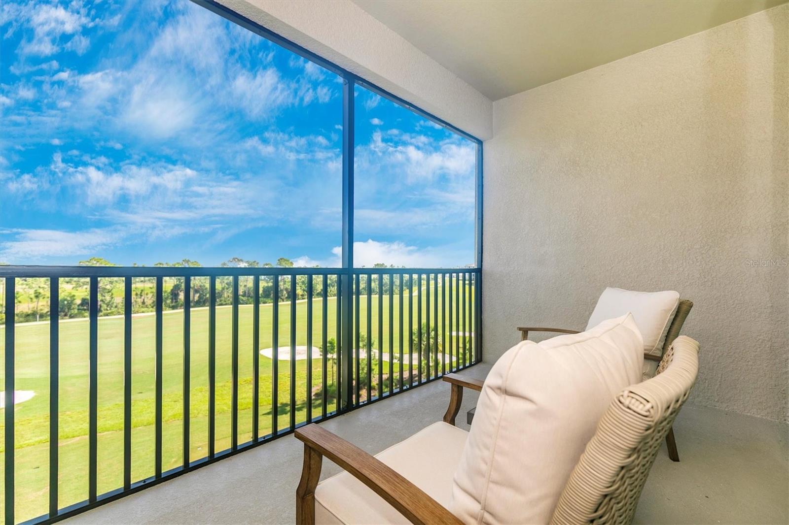 WELLEN PARK GOLF & COUNTRY CLUB - Residential Lease