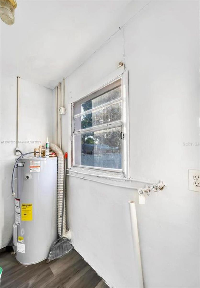 HIGHLAND PARK SUB - Residential