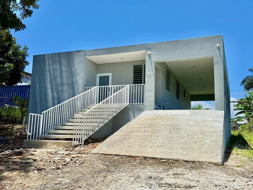 Photo of 12 Sector Calderon, Bayamon, PR 00956 (MLS # O6400478)