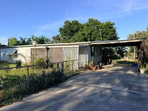 Photo of 29 Uncle Pete Road, Haines City, FL 33844 (MLS # P4938680)