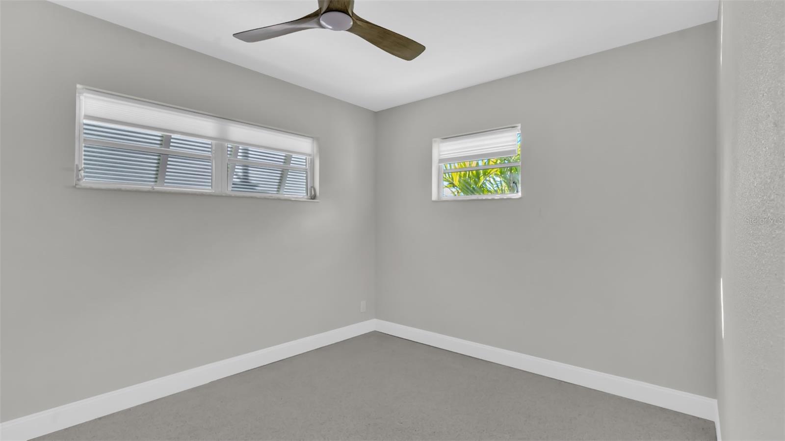 THREE PALMS POINT - Residential