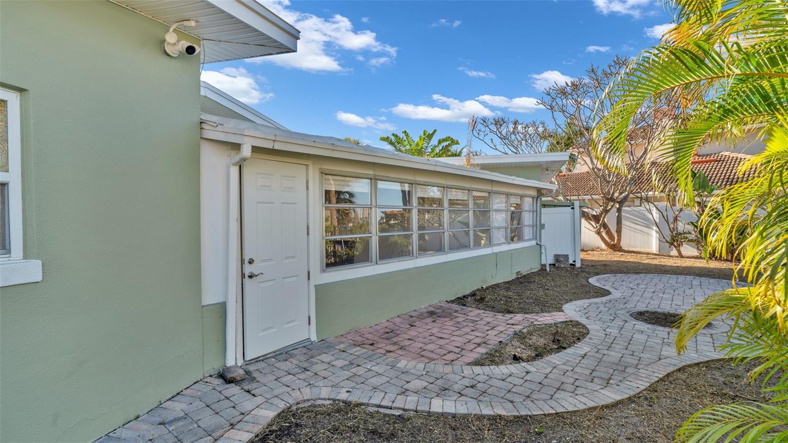 THREE PALMS POINT - Residential