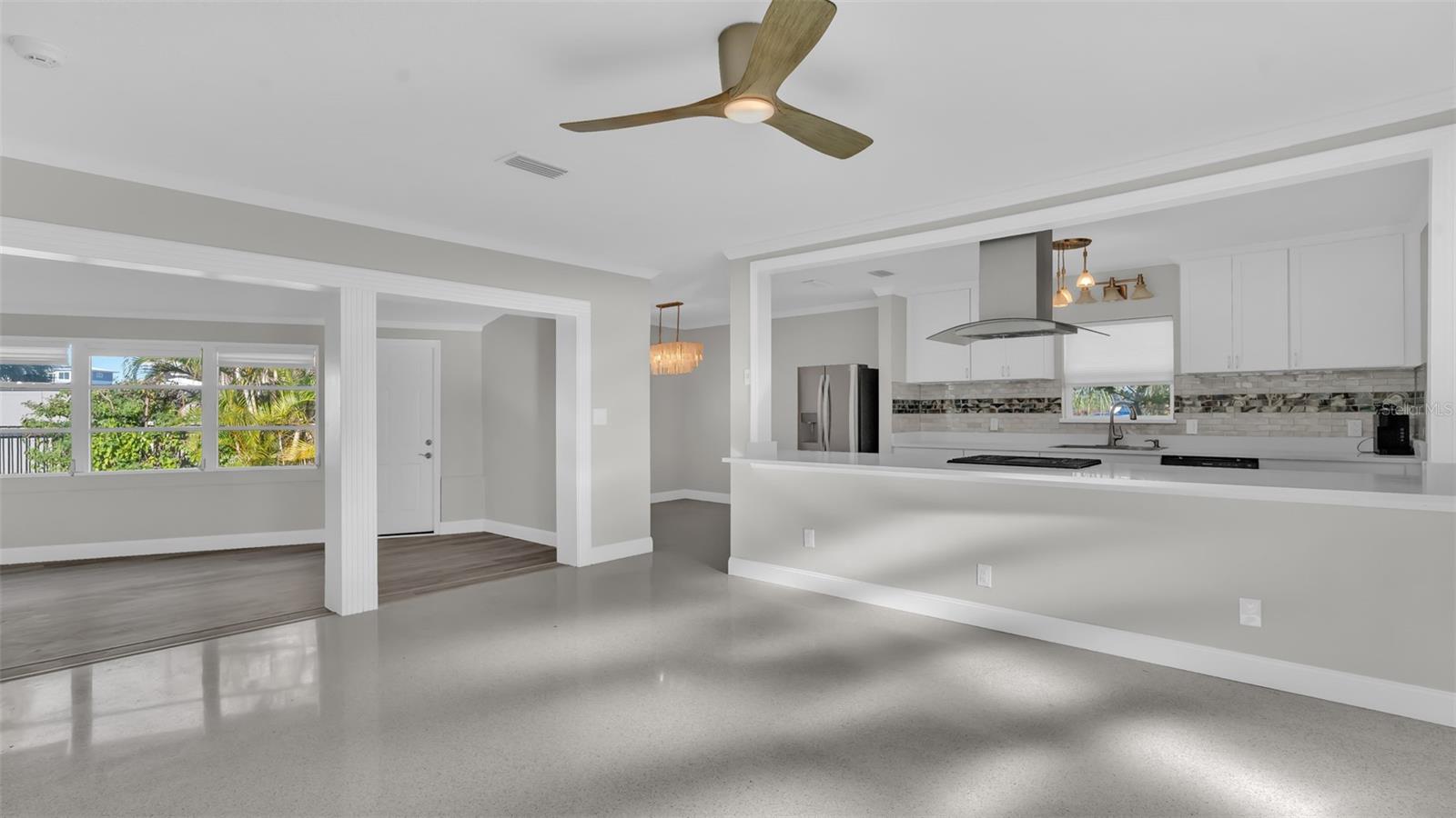 THREE PALMS POINT - Residential