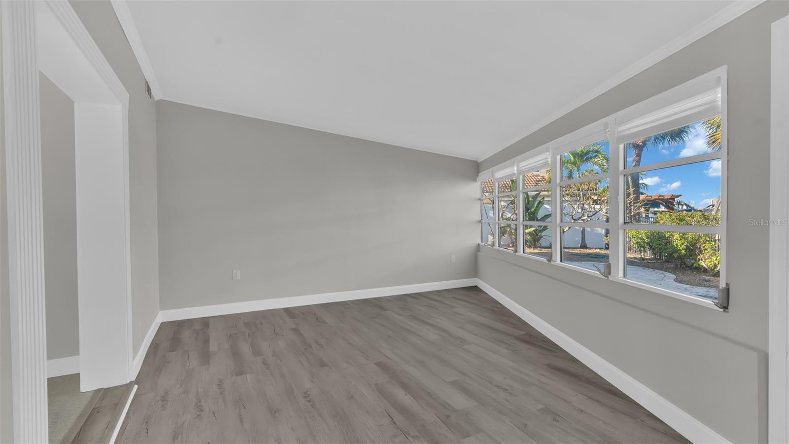 THREE PALMS POINT - Residential