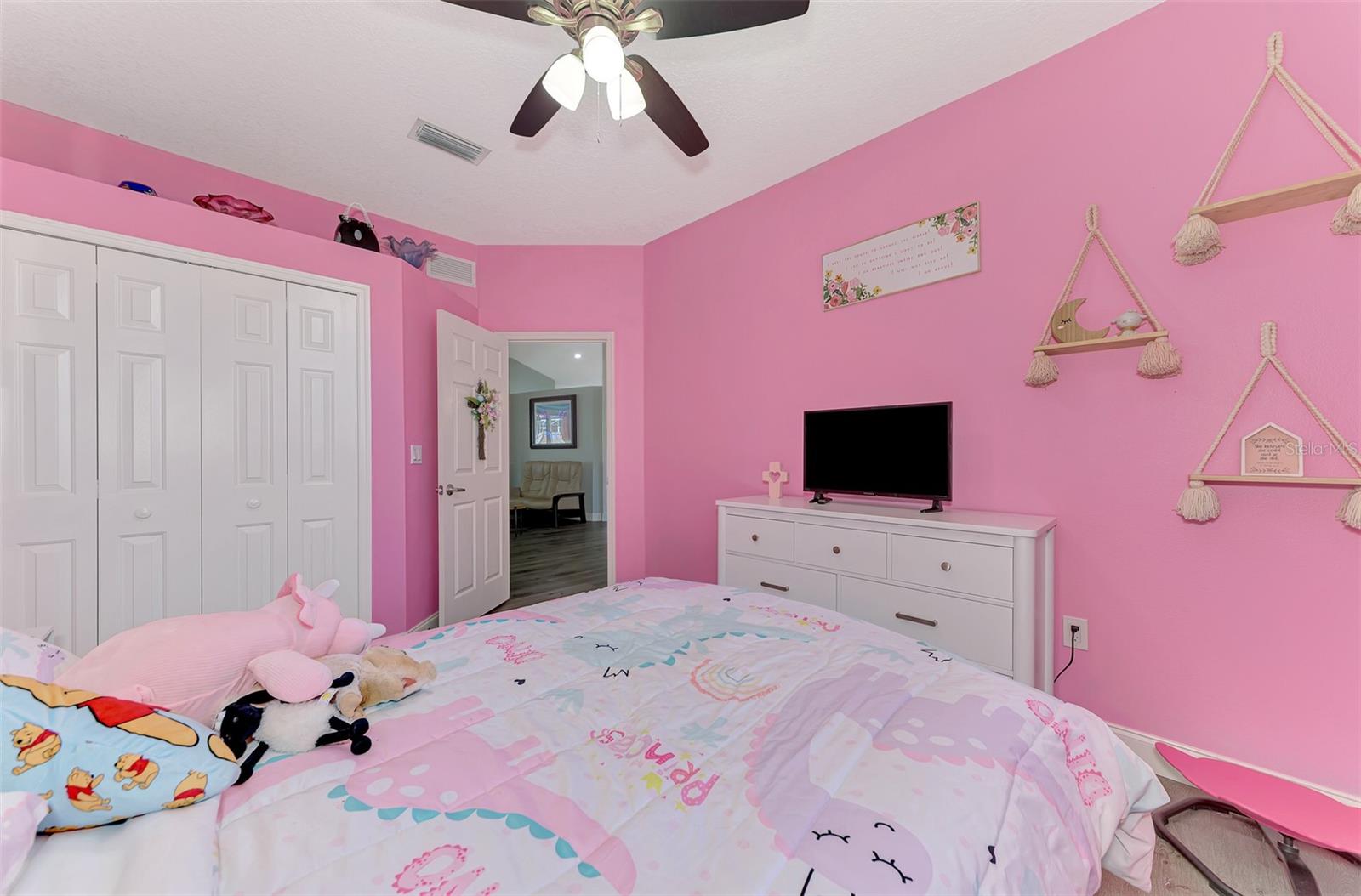 BAY OAKS ESTATES - Residential