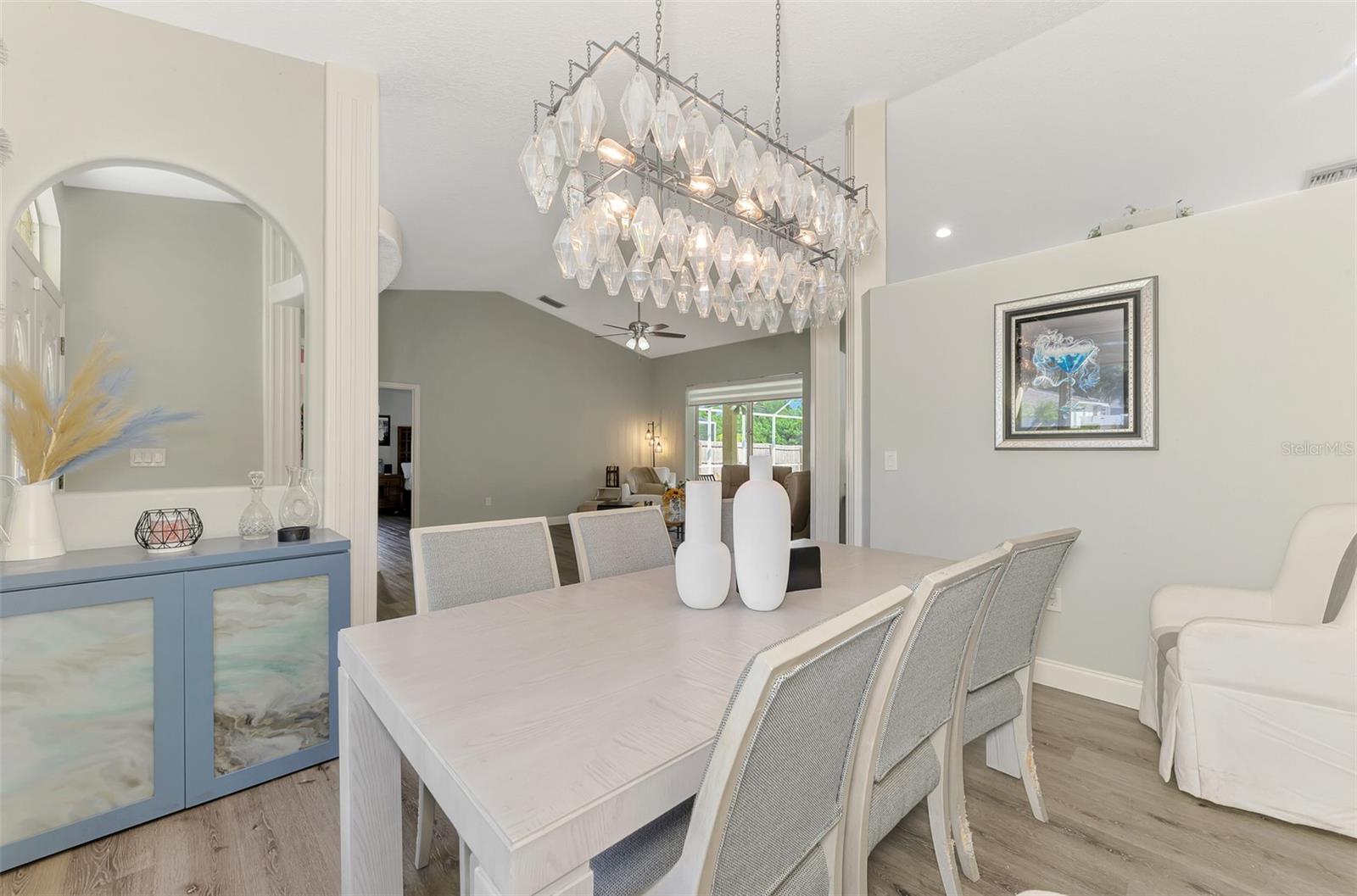 BAY OAKS ESTATES - Residential