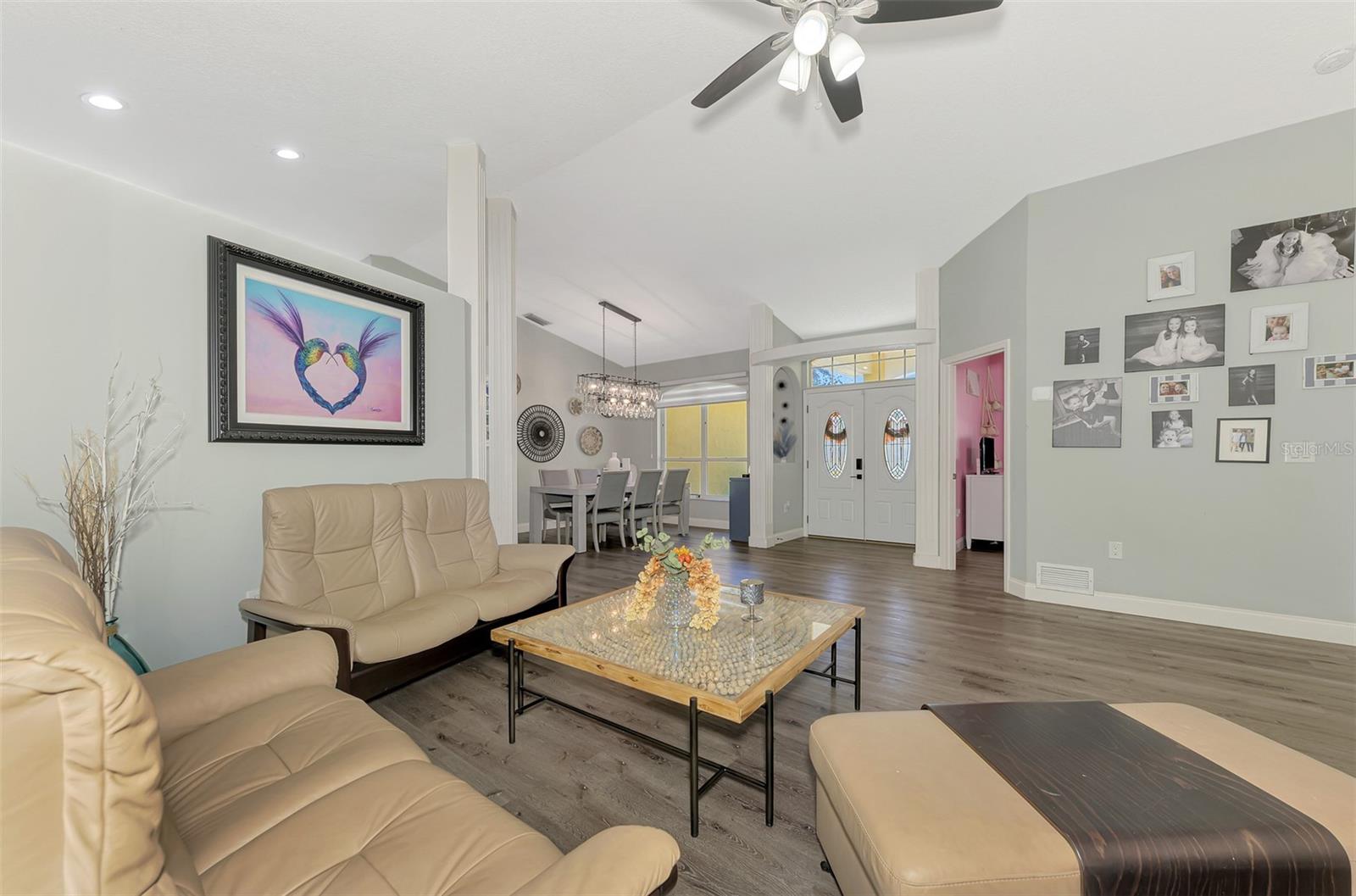 BAY OAKS ESTATES - Residential