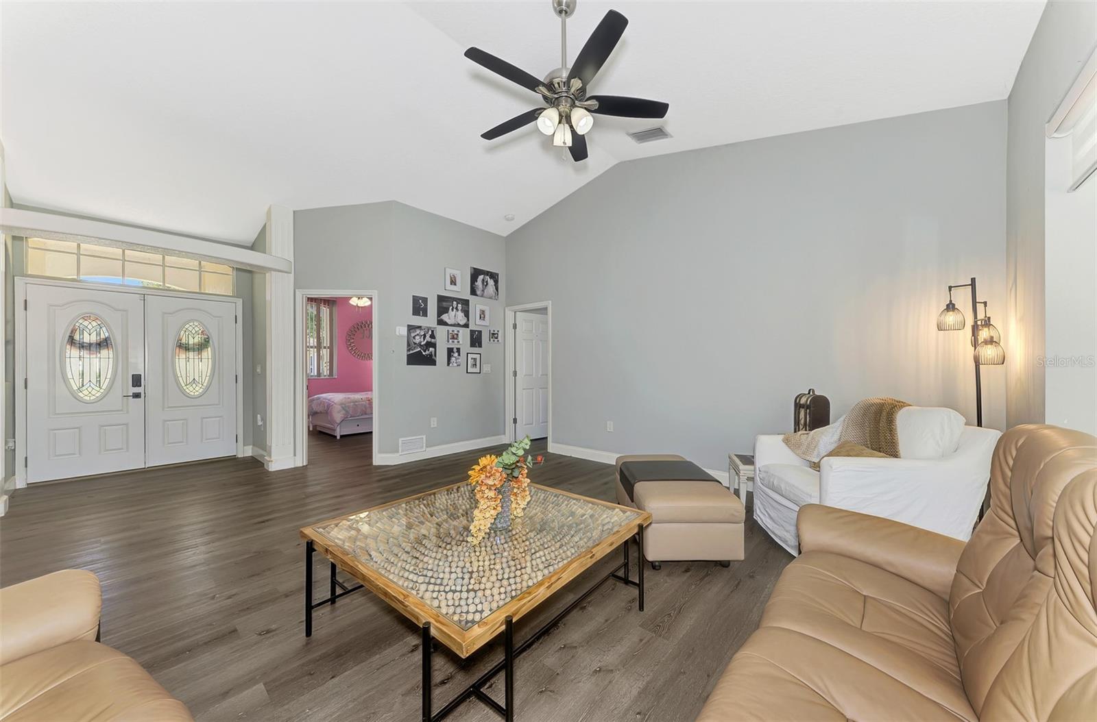 BAY OAKS ESTATES - Residential