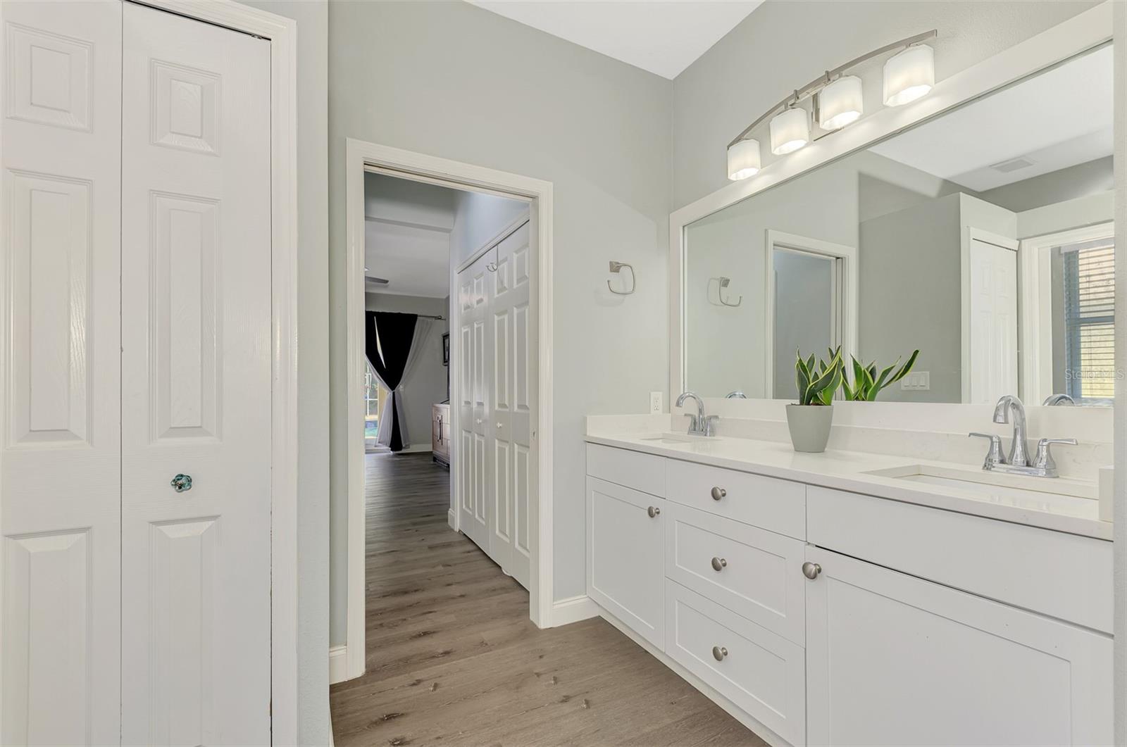 BAY OAKS ESTATES - Residential