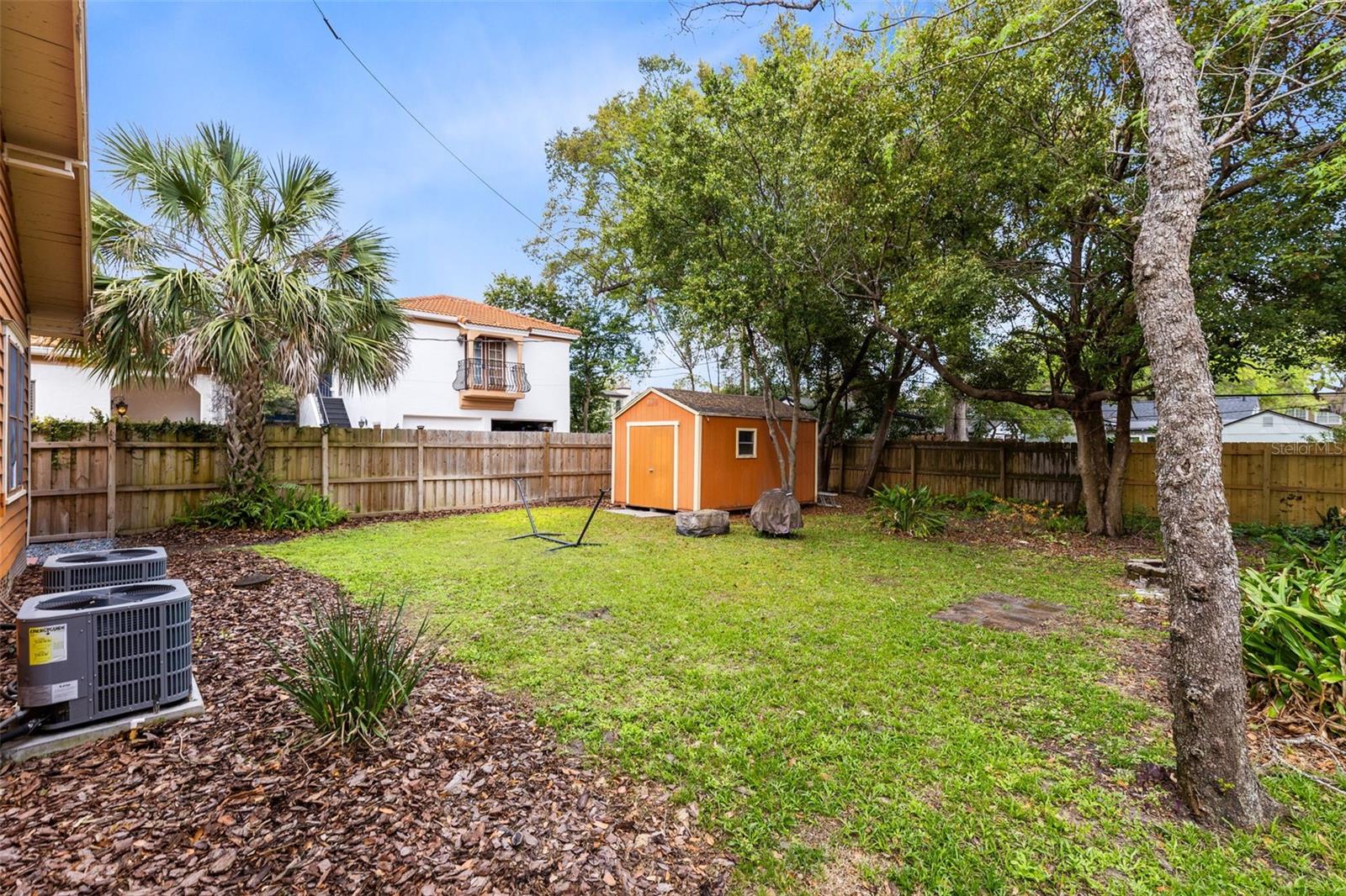 COLONIAL PARK SUB - Residential Income