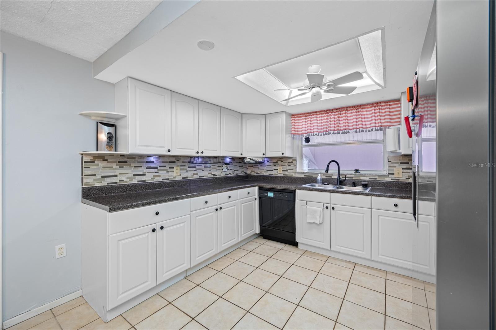 REGENCY PARK - Residential