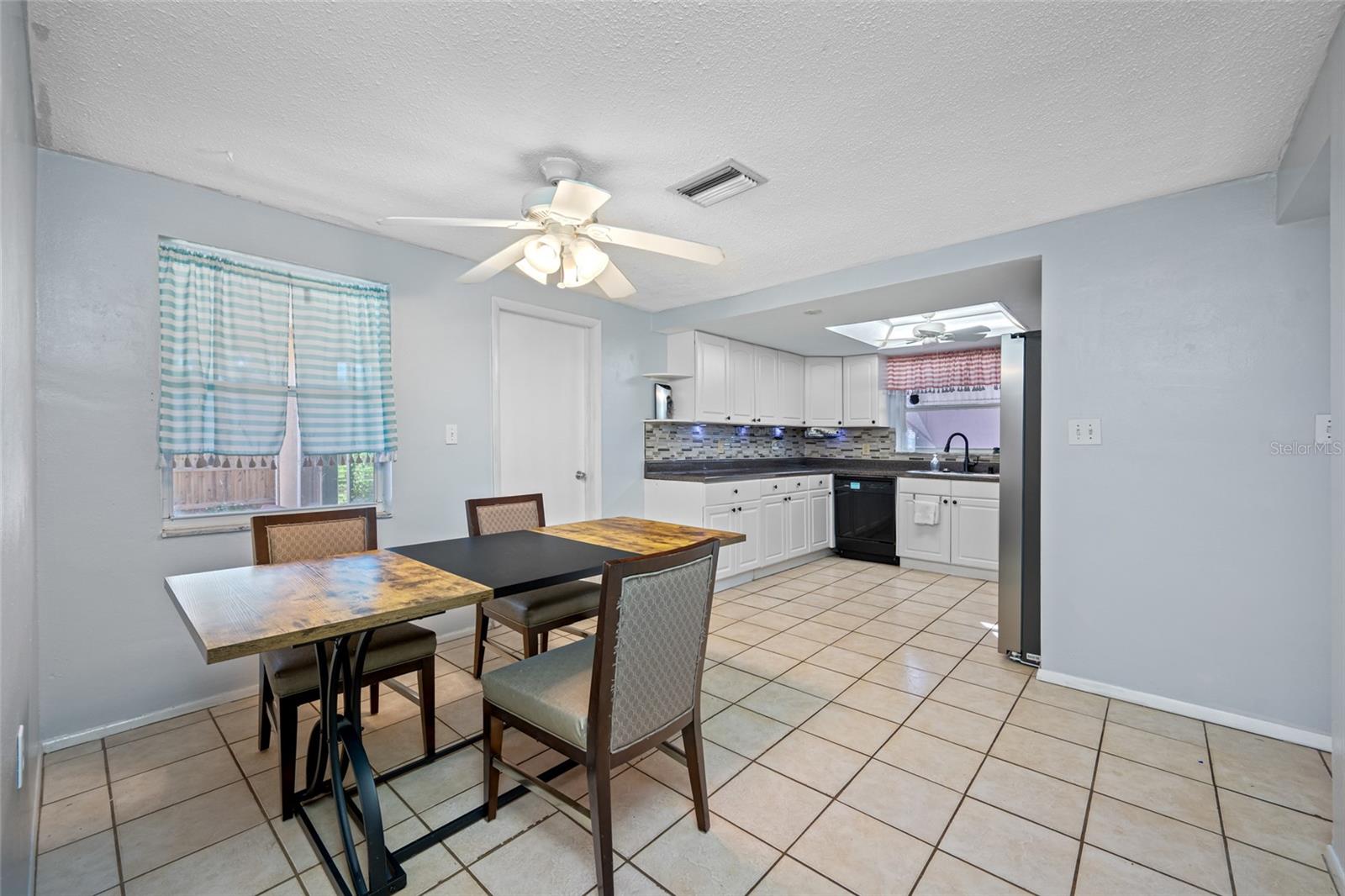 REGENCY PARK - Residential