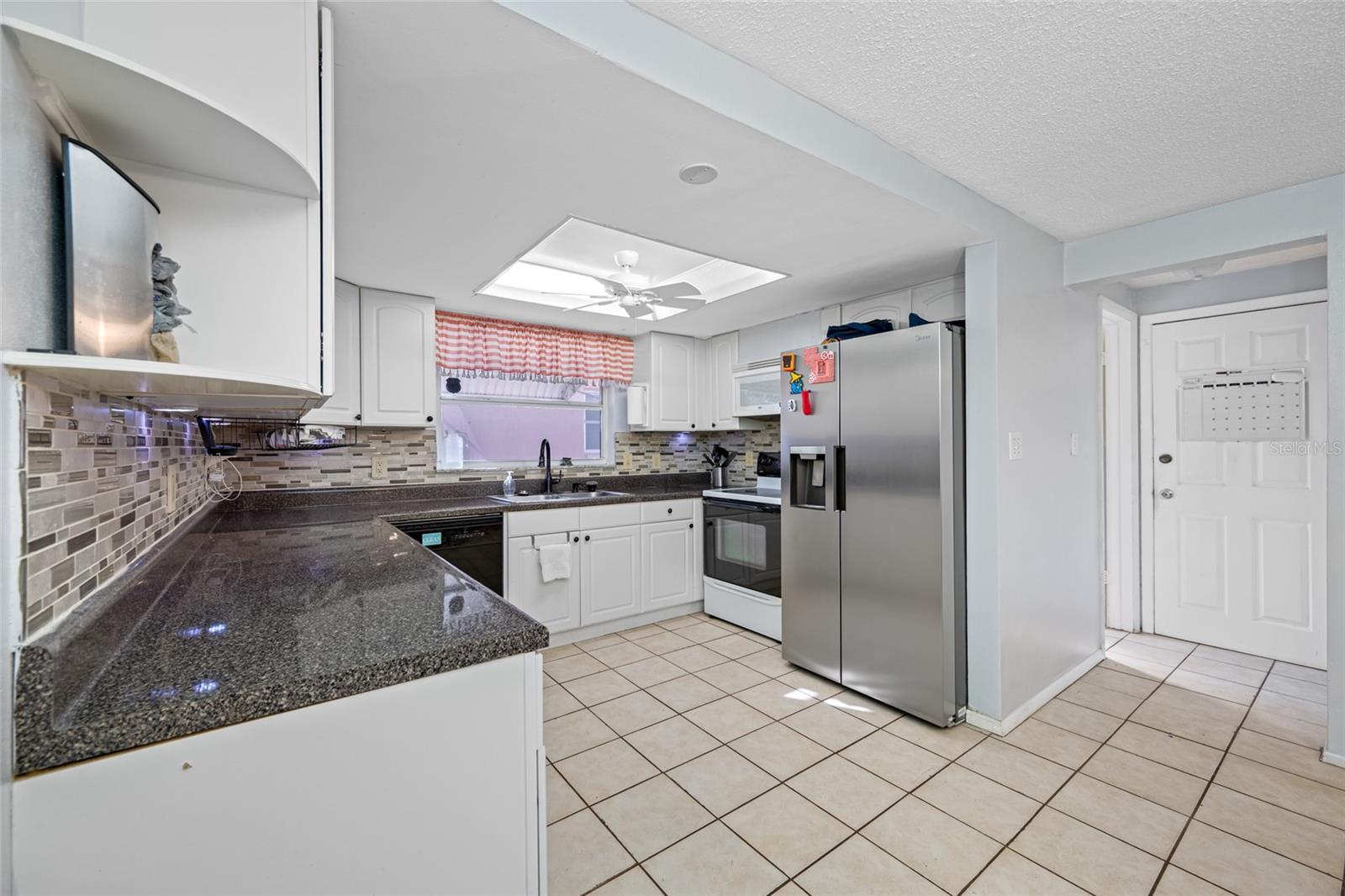 REGENCY PARK - Residential