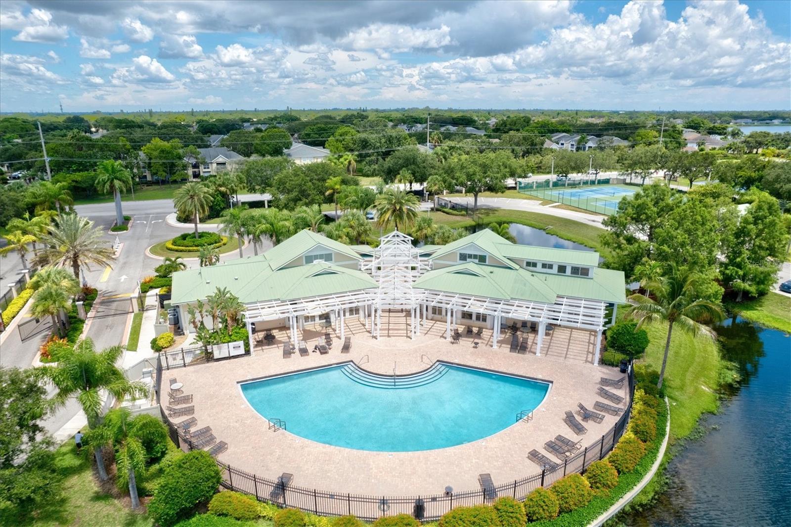 THE PALMS OF CORTEZ - Residential