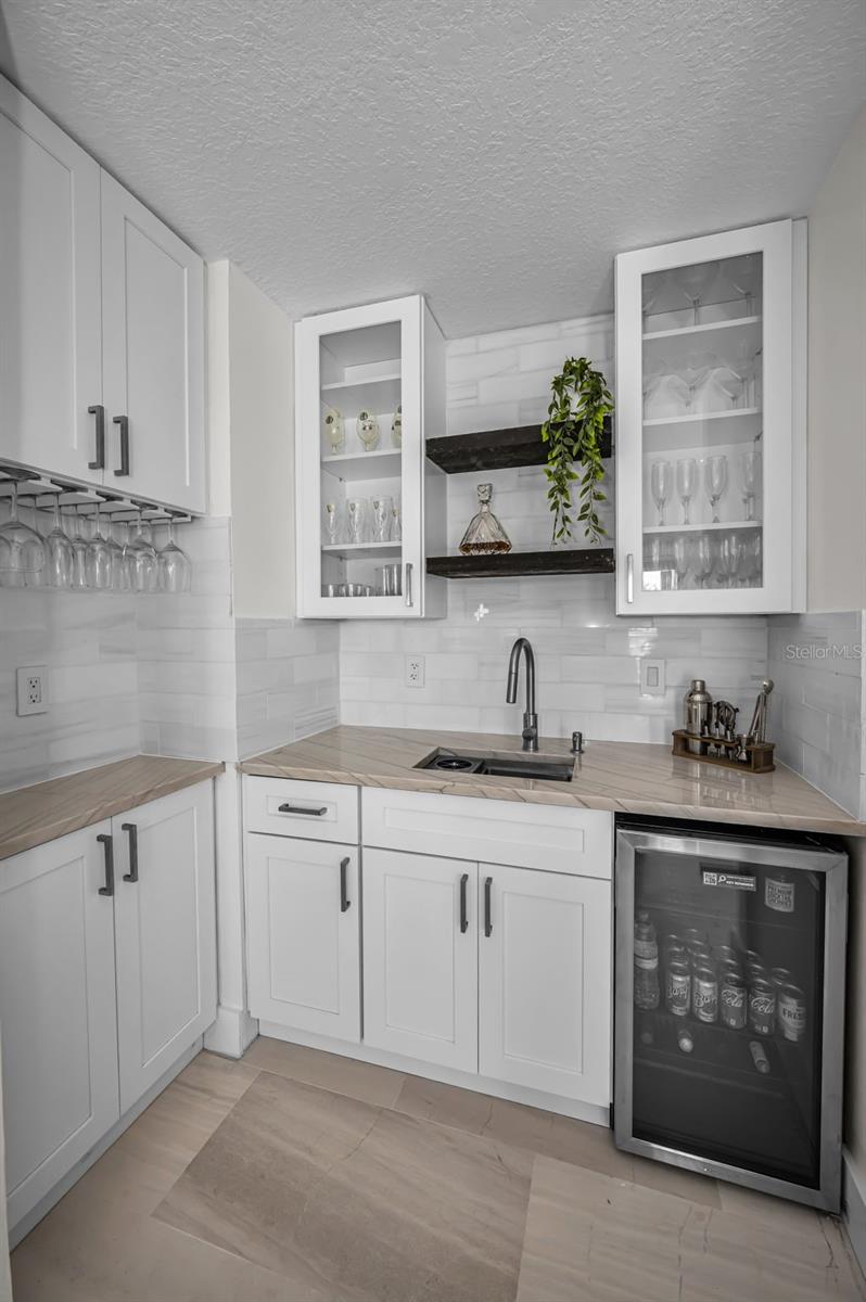 CAPRI ISLE - Residential