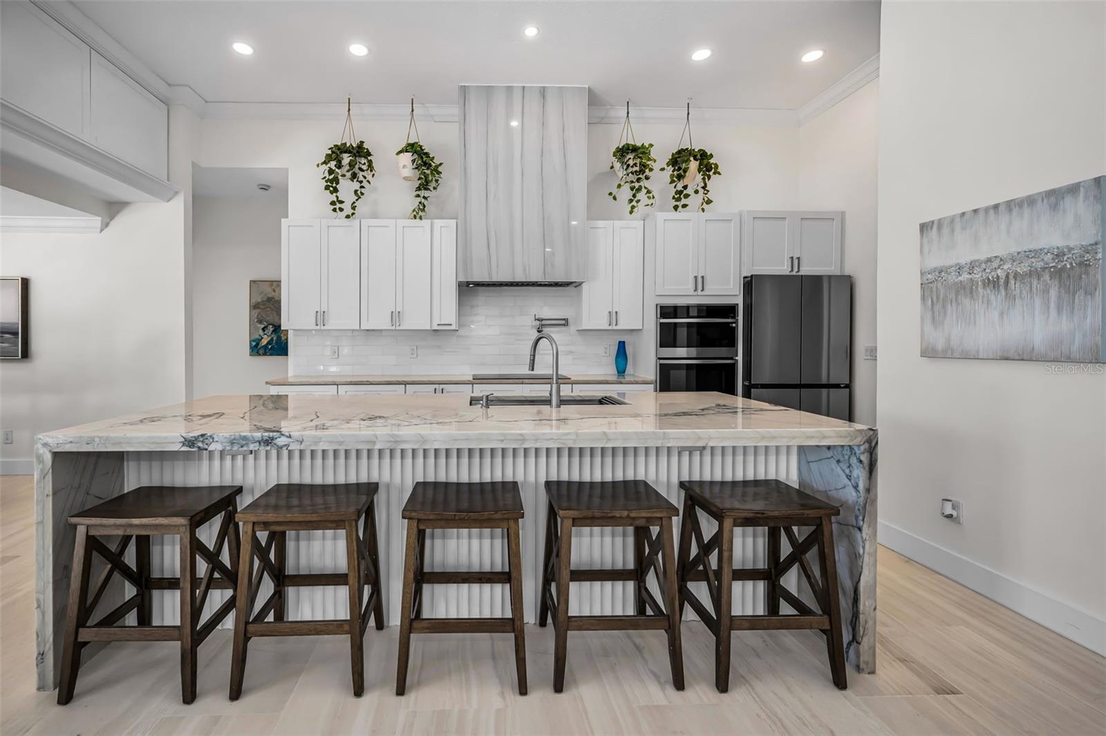 CAPRI ISLE - Residential