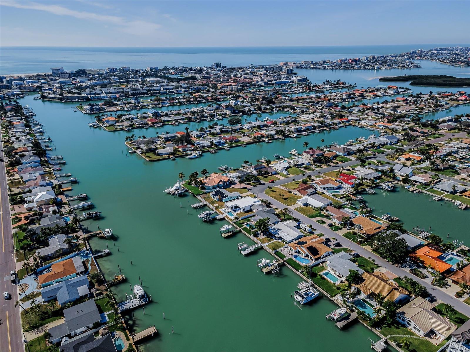 CAPRI ISLE - Residential