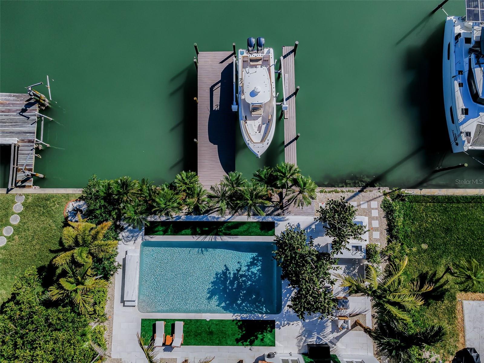 CAPRI ISLE - Residential