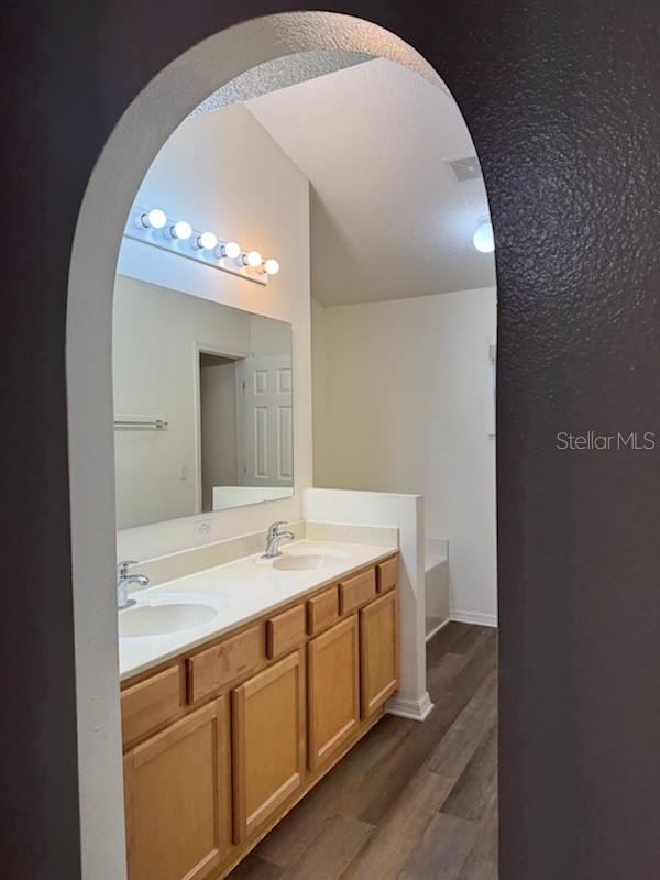 WETHERBEE LAKES  PH 4 - Residential Lease