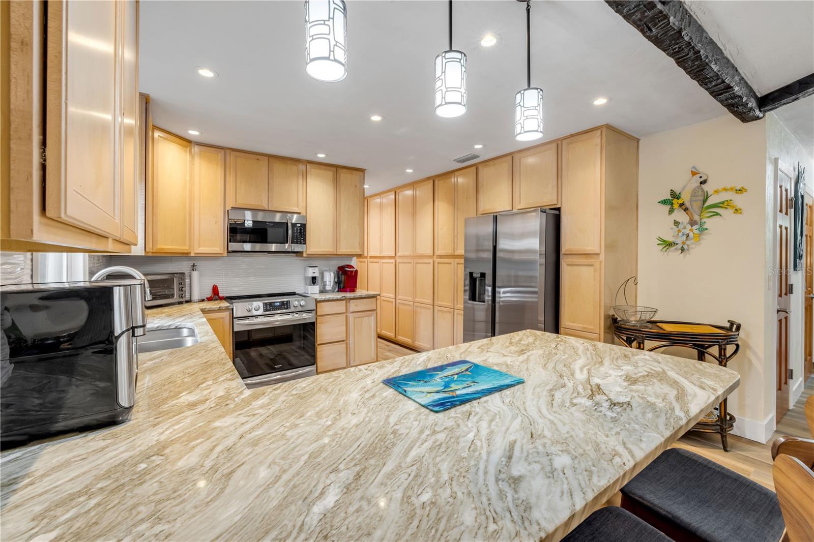 487 DAWNVIEW SQUARE