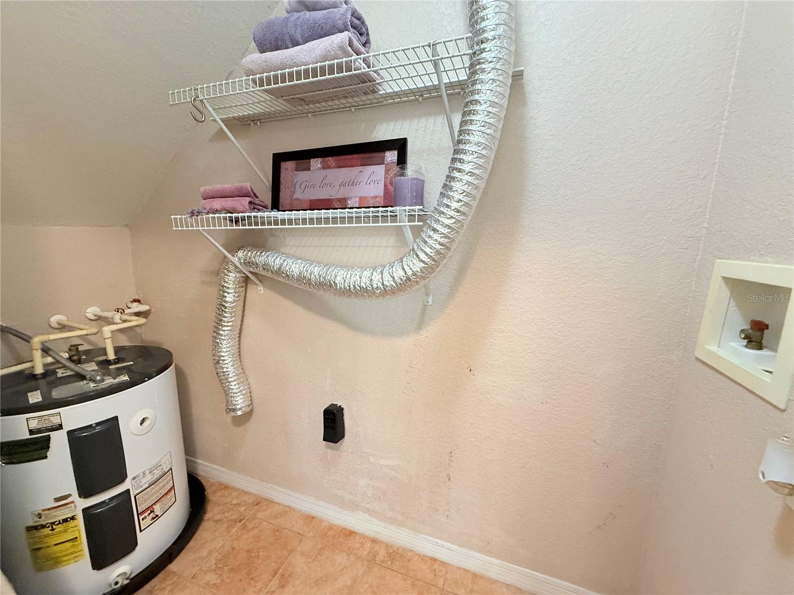 PALM POINTE I - Residential