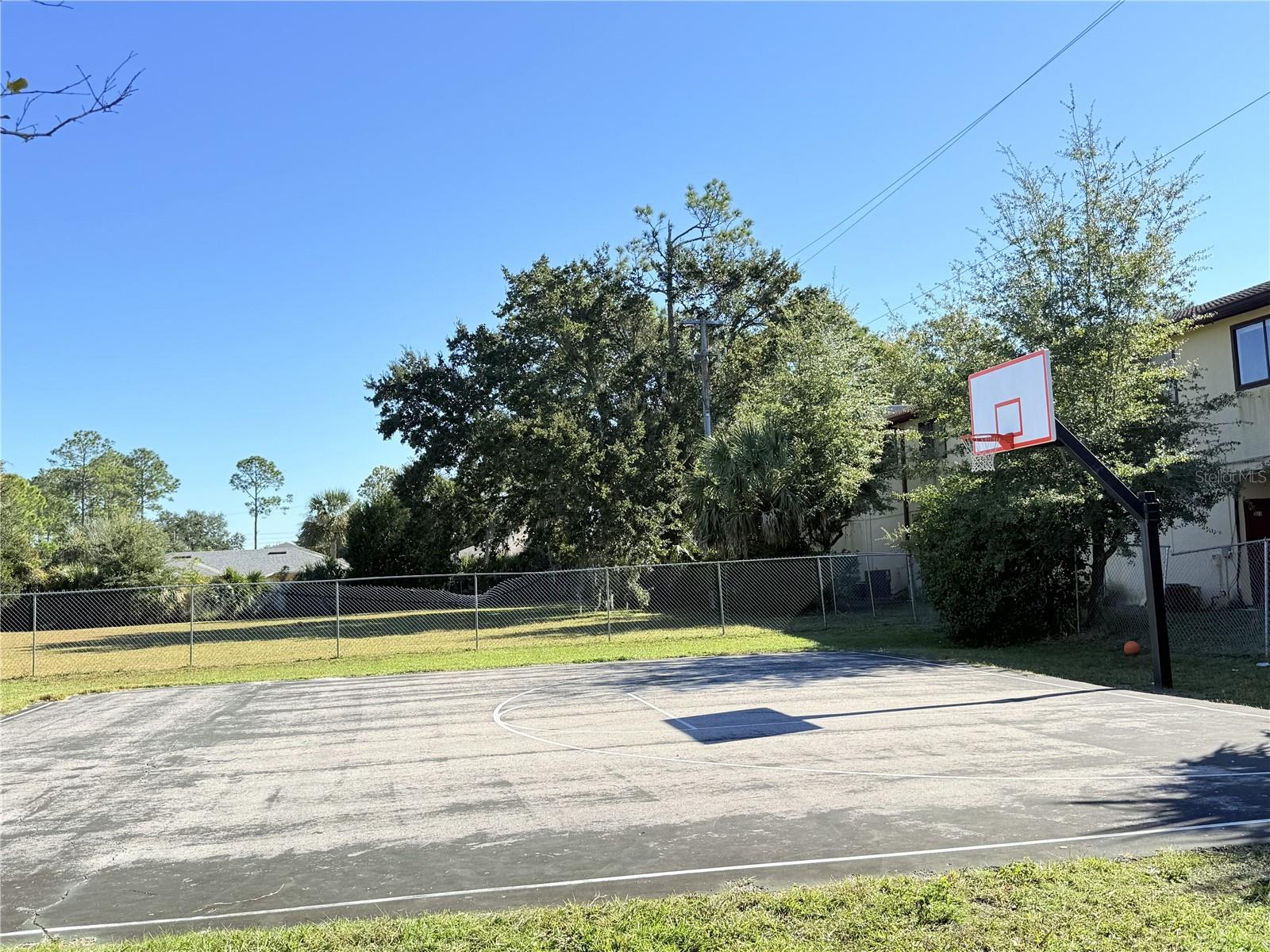 PALM POINTE I - Residential