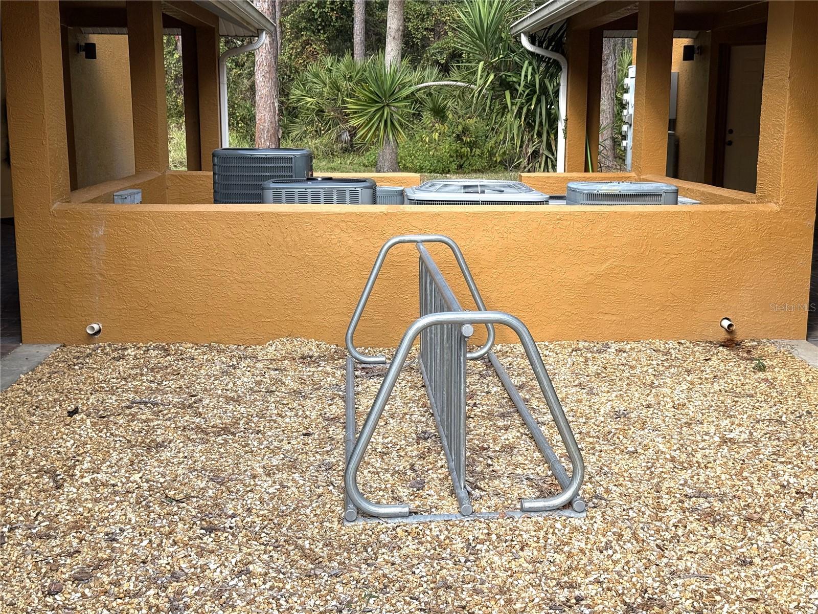 PALM POINTE I - Residential