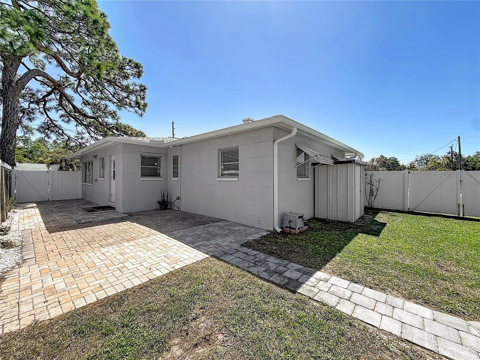 PASADENA GARDENS GULFVIEW SEC - Residential