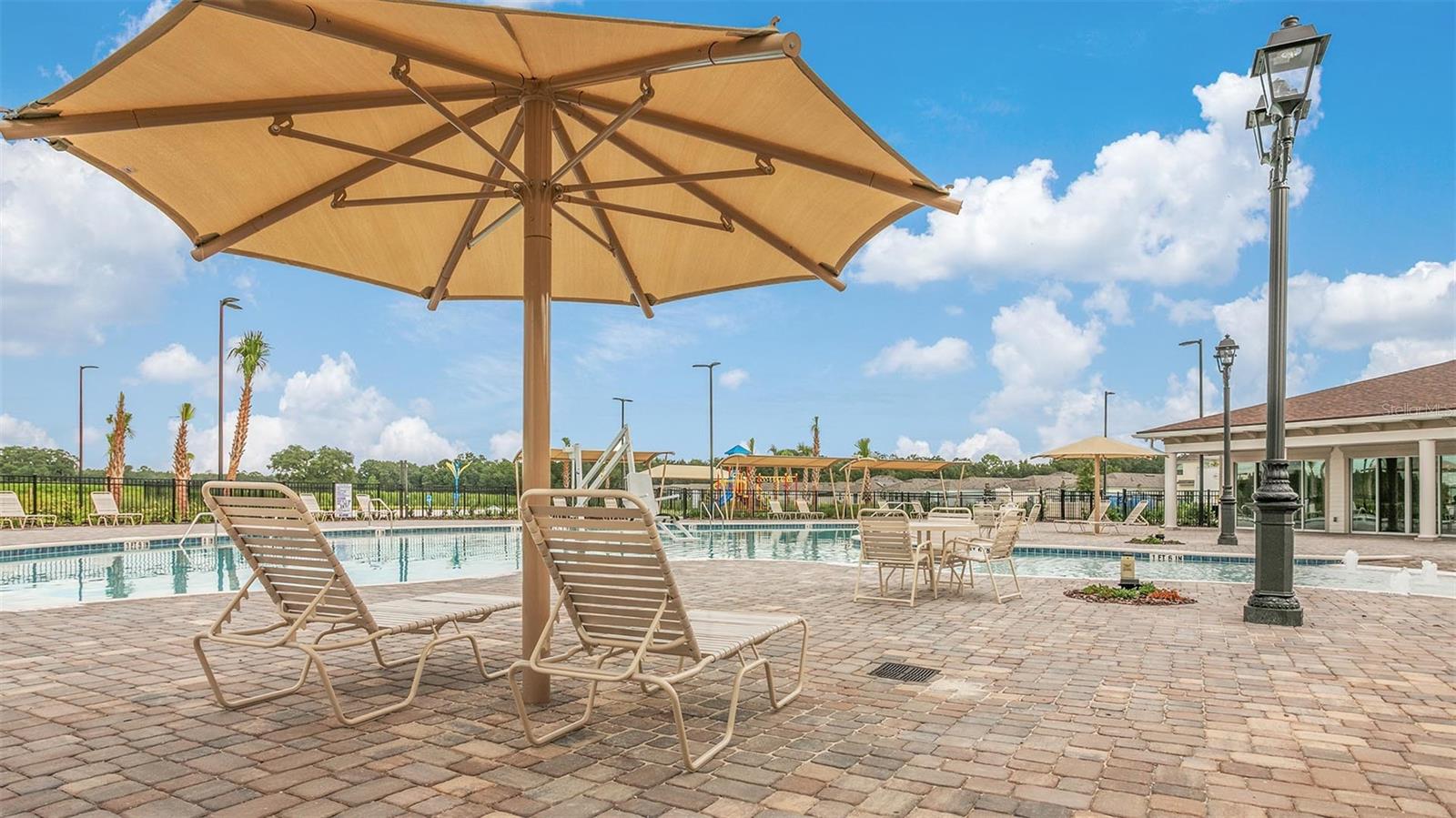 ENTRADA - Residential