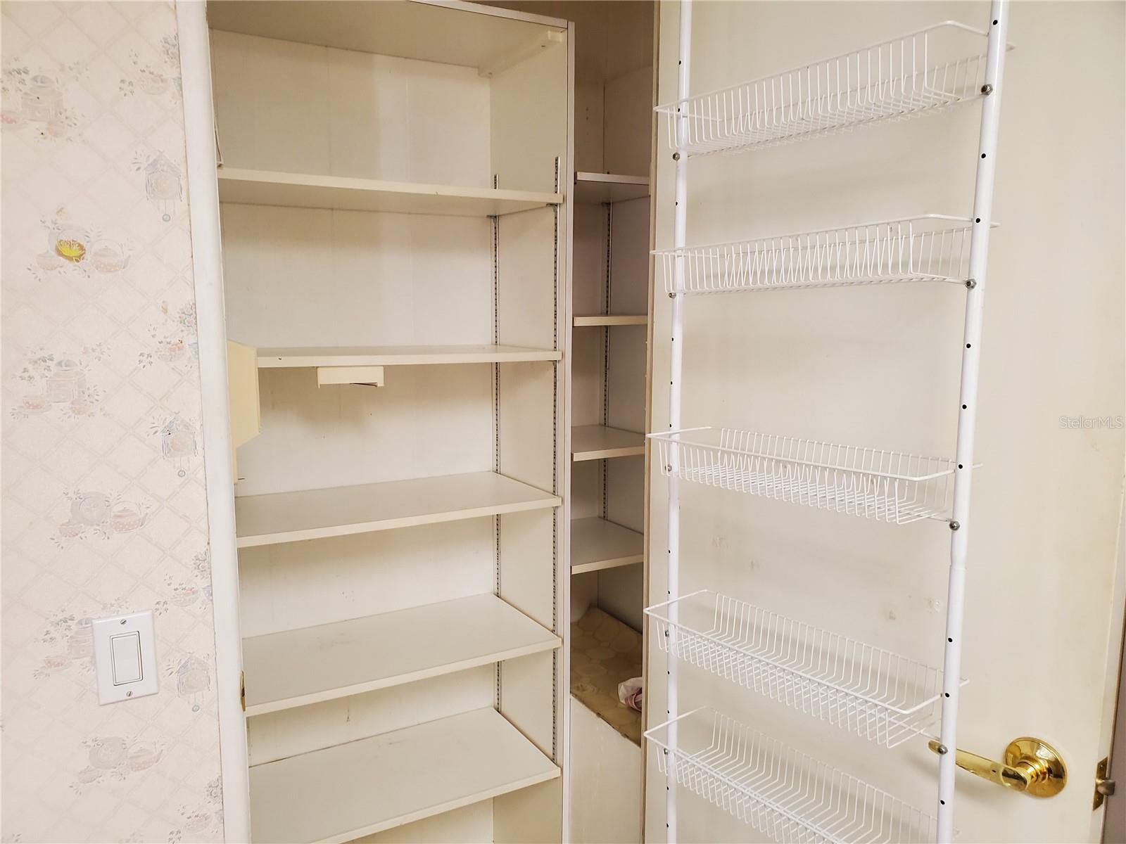 CHATEAU VILLAGE CO-OP - Residential